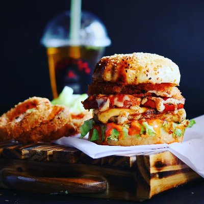 B.Y.O.B - Build Your Own Burgers