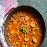 Dhabe Ka Matar Mushroom