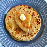 Tawa Paneer Paratha With Achar
