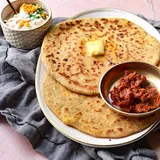 Tawa Paneer Paratha With Achar