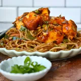 Chilli Paneer Chowmein Meal Bowl (650Ml Bowl)