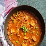 Dhabe Ka Matar Mushroom