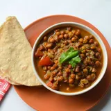 Kala Chana + 4 Tawa Roti