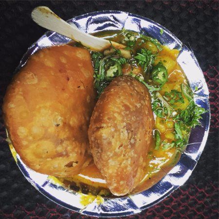 Banaras Ki Dal Kachori With Aloo Sabzi 2 Pcs