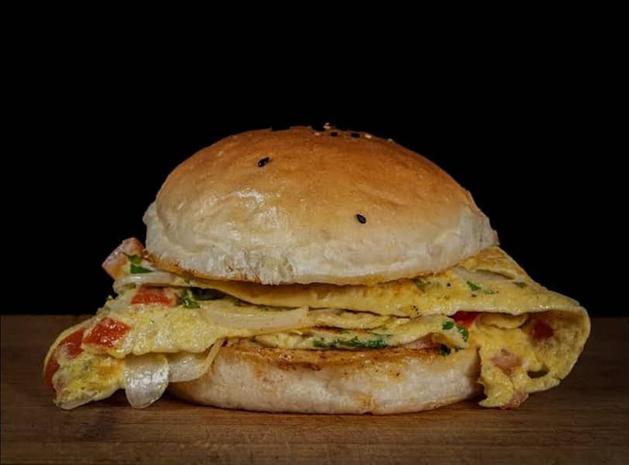 Masala Omlette Pav(2 Eggs+1 Buttered Pav)