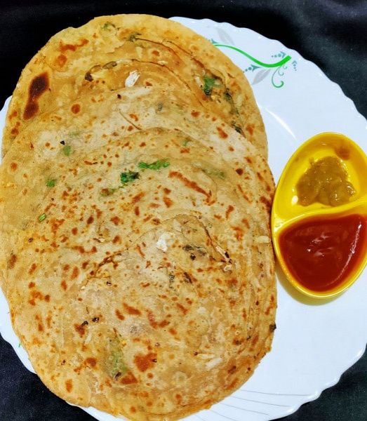 Garlic Lachha Paratha