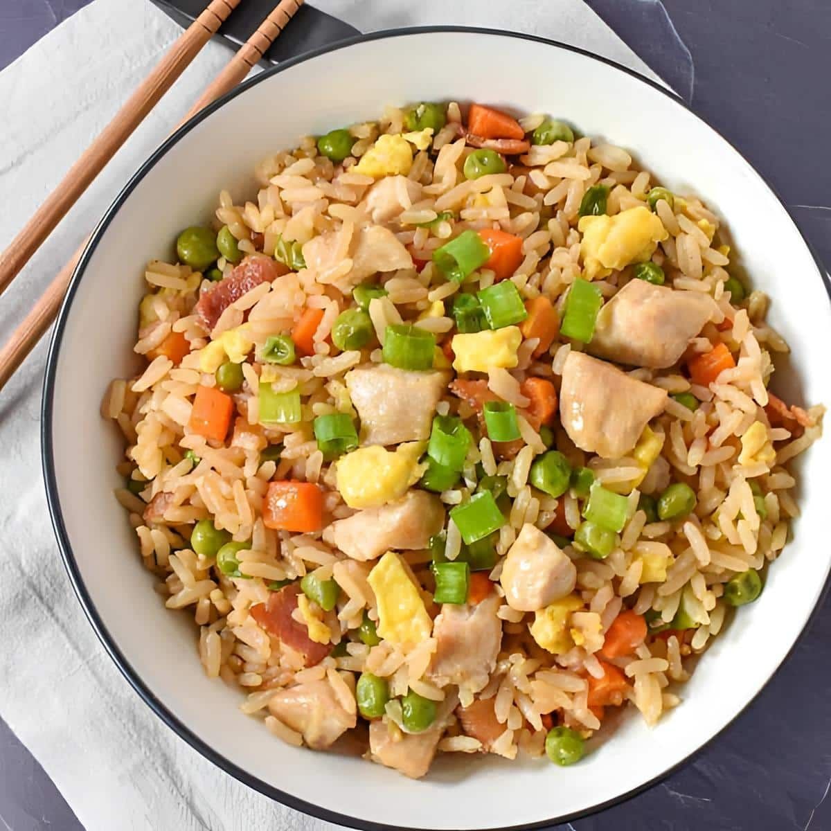 Classic Chicken Egg Fried Rice (Indo Chinese)