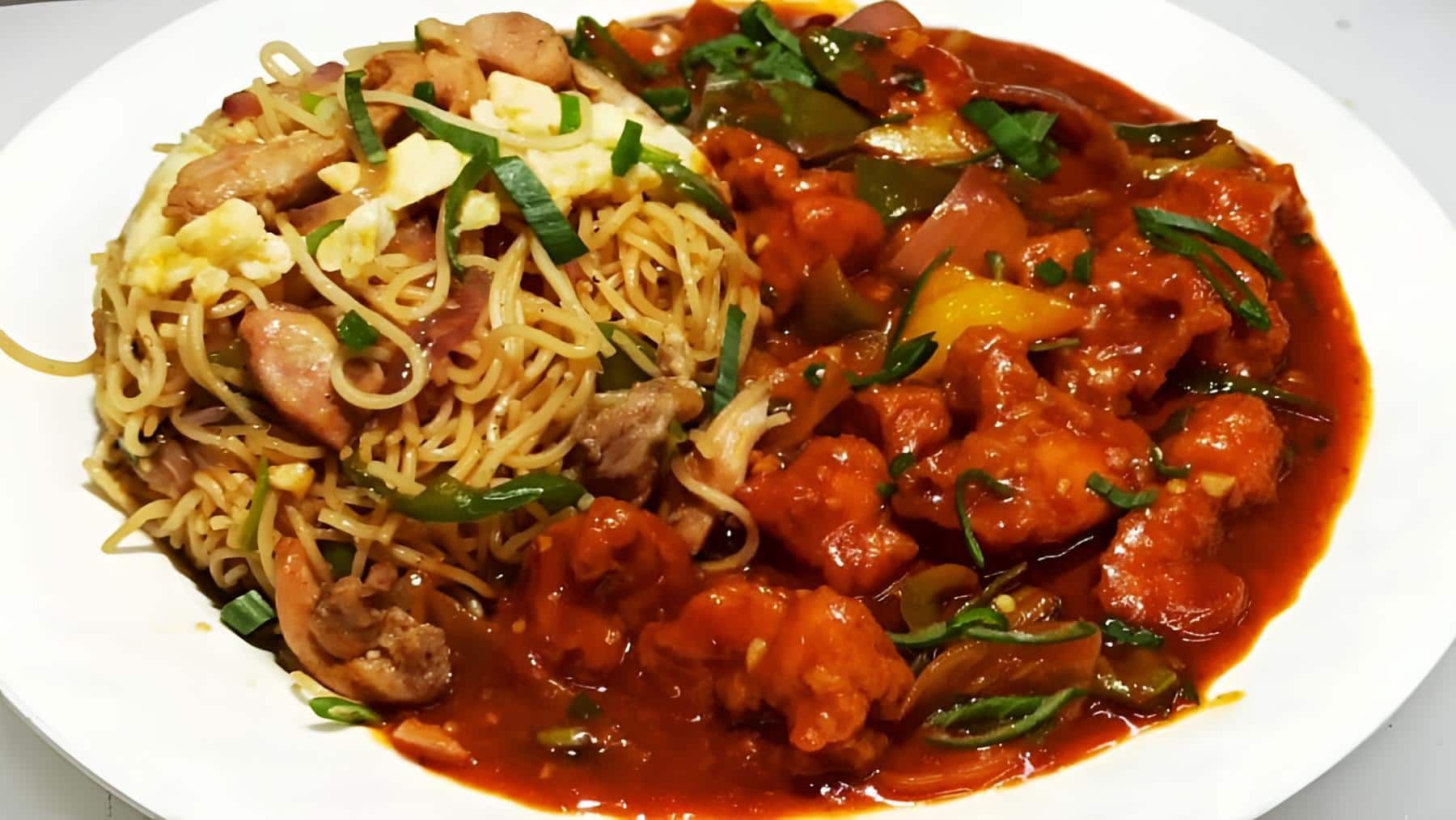 Chilli Chicken Chowmein Meal Bowl (650Ml Bowl)