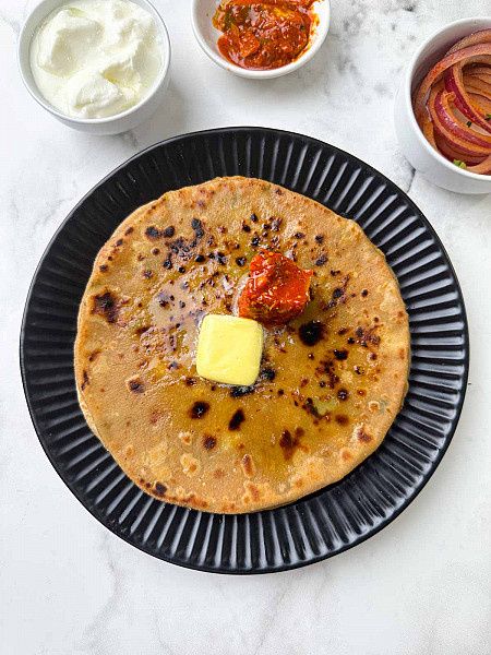 Tawa Aloo Paratha With Achar