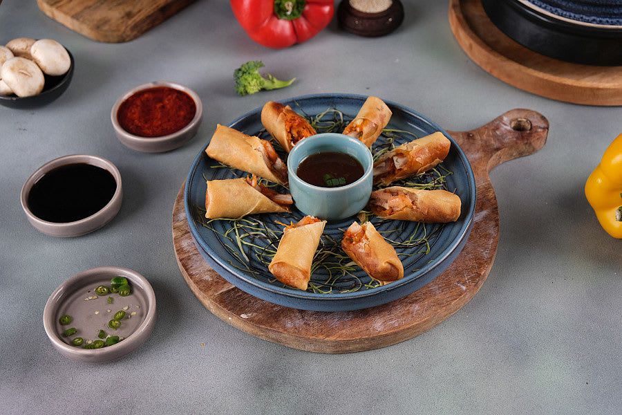 Chicken Spring Rolls (Chinese) - 2 Pcs