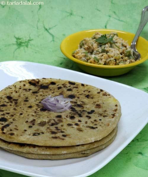 Tandoori Mixed Paratha With Achaar
