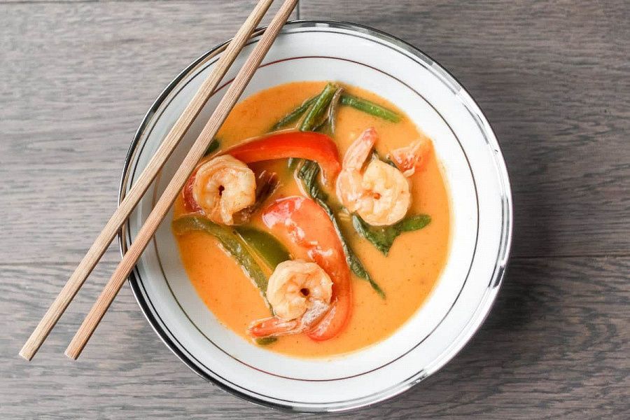 Thai Red Curry Prawns (Thai)