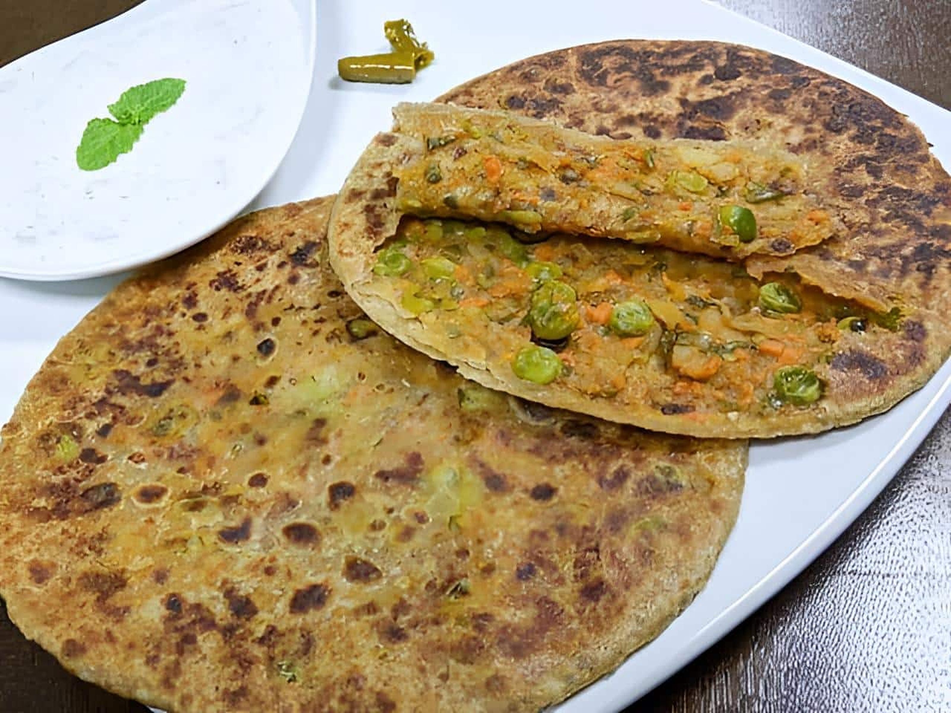 Tandoori Mixed Paratha With Achaar