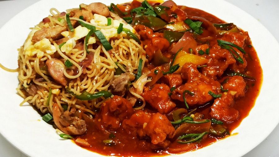 Chilli Chicken Chowmein Meal Bowl (650Ml Bowl)