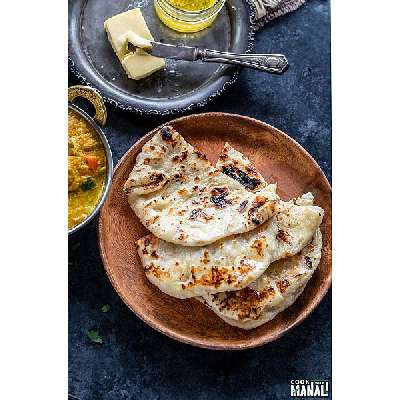 Hari Mirch Butter Naan