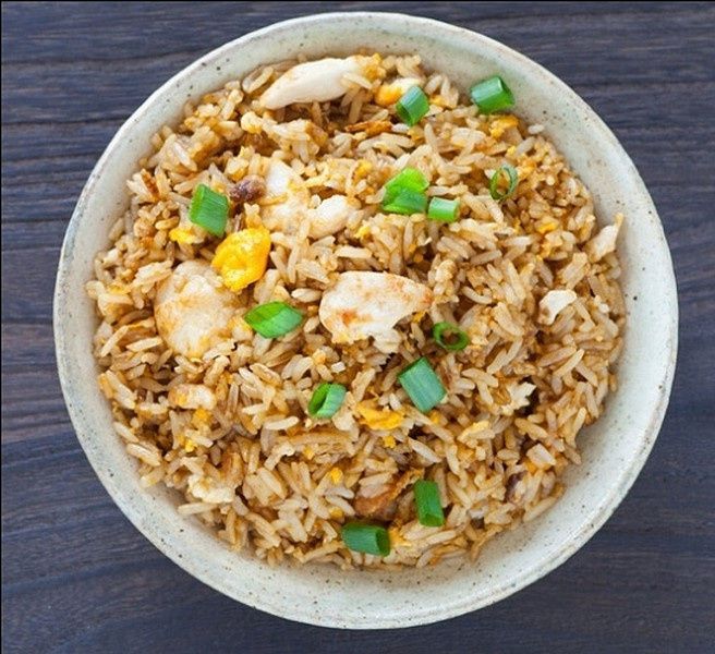 Chicken Chilli Garlic Fried Rice (Indo Chinese)
