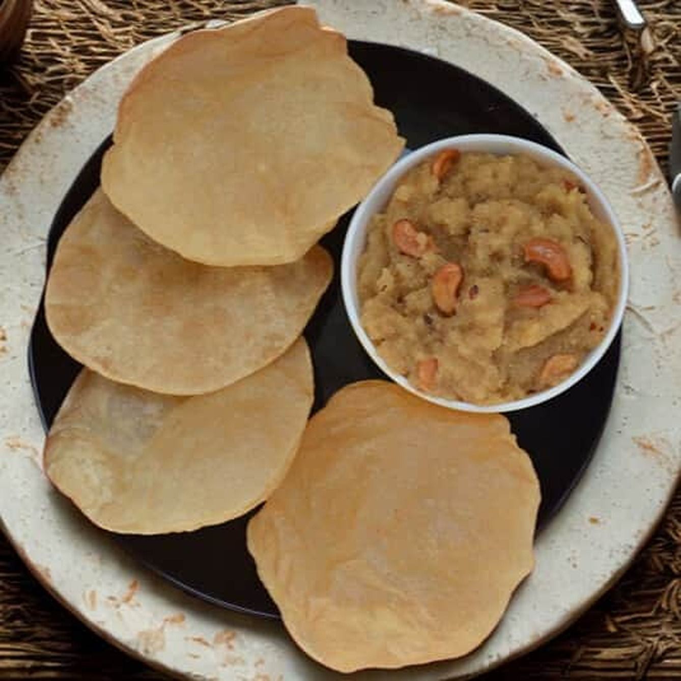 Poori Halwa(Desi Ghee)
