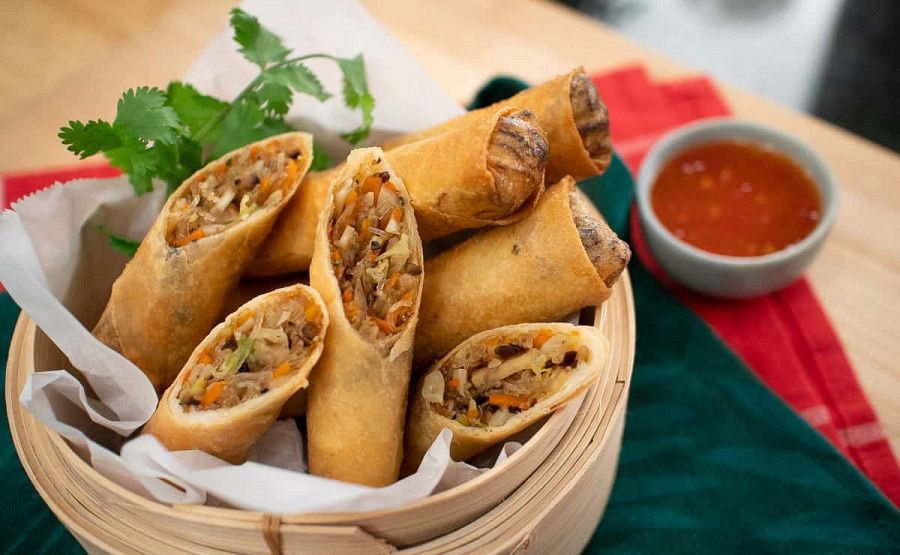 Veg Spring Rolls (Chinese) - 2 Pcs