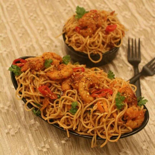Prawn Hakka Noodles (Indo Chinese)