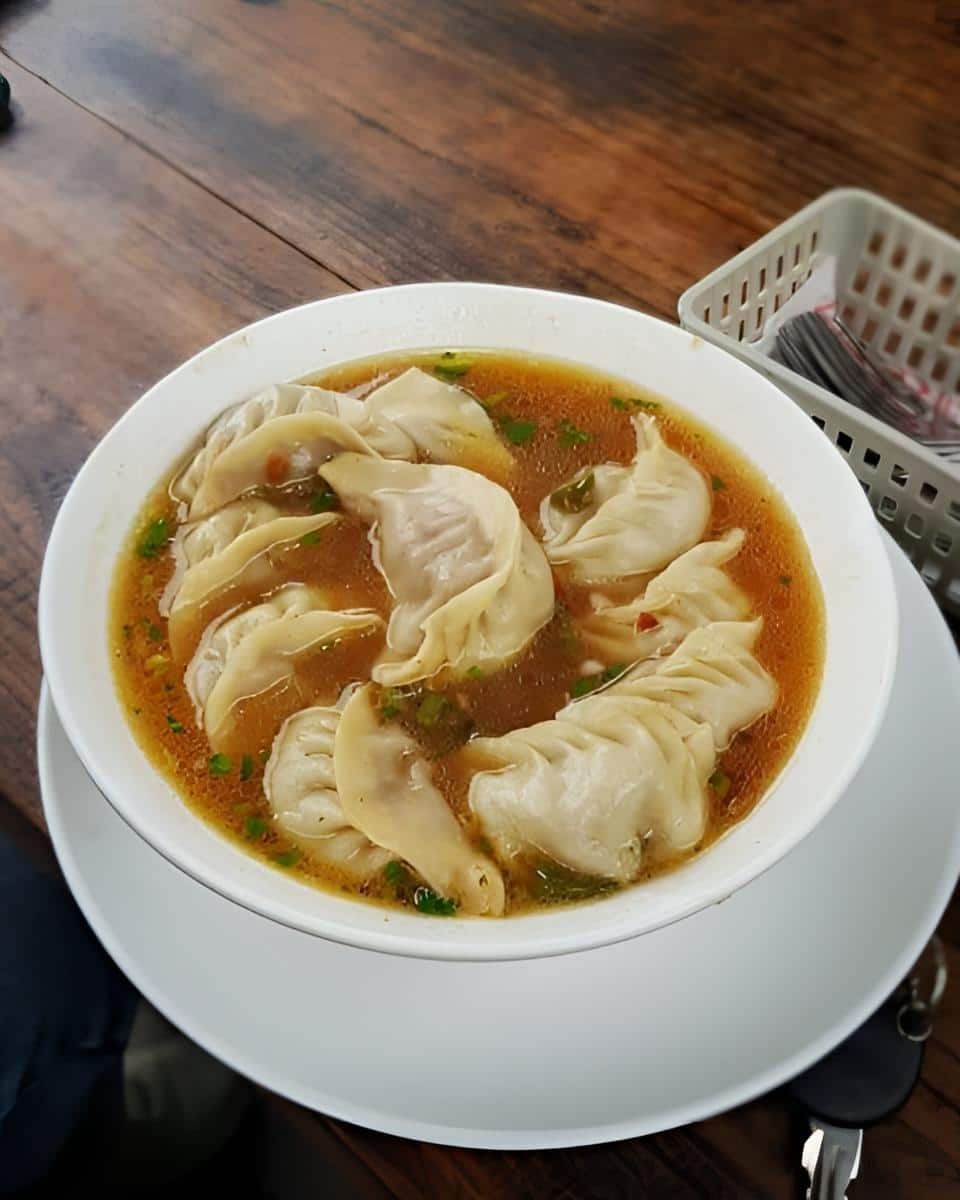 Chicken Jhol Momo(7 Pieces)