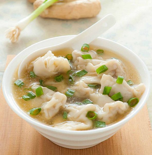 Veg Wonton Noodle Soup (Chinese)