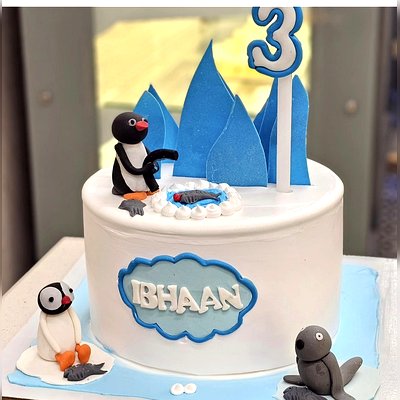 Penguin Theme Cake
