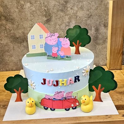 Peppa Pig Theme Cake