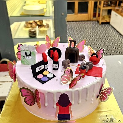 Makeup Cake