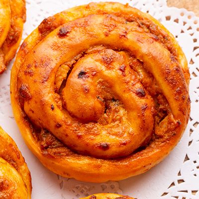 Butter Chicken Bun [1 Piece]