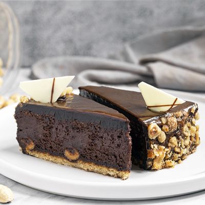 Hazelnut Praline Mousse Pastry [1 Piece]