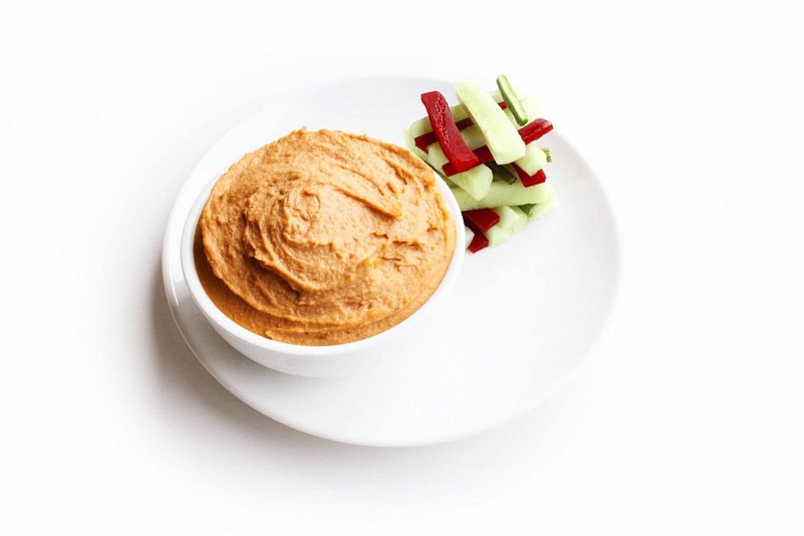 Sundried Tomato Hummus With Ragi Chips