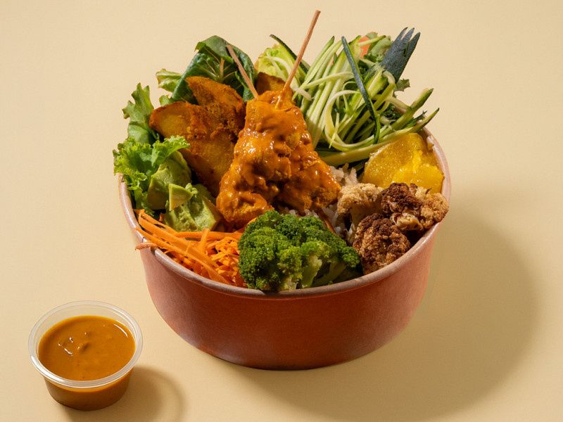Indonesian Satay Chicken Bowl (High Protein, Low Cal)