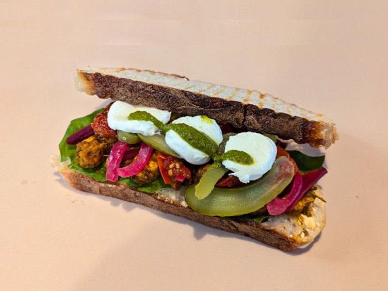 Chicken Tikka Sandwich ( High Protein, High Fiber)