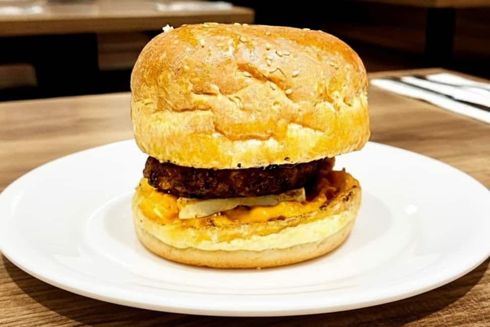 Special Paneer Tikki Burger