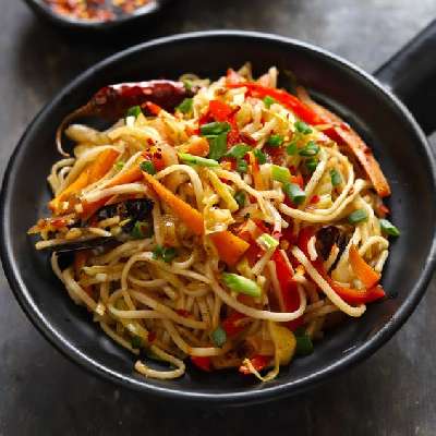 Chilly Garlic Noodles Veg