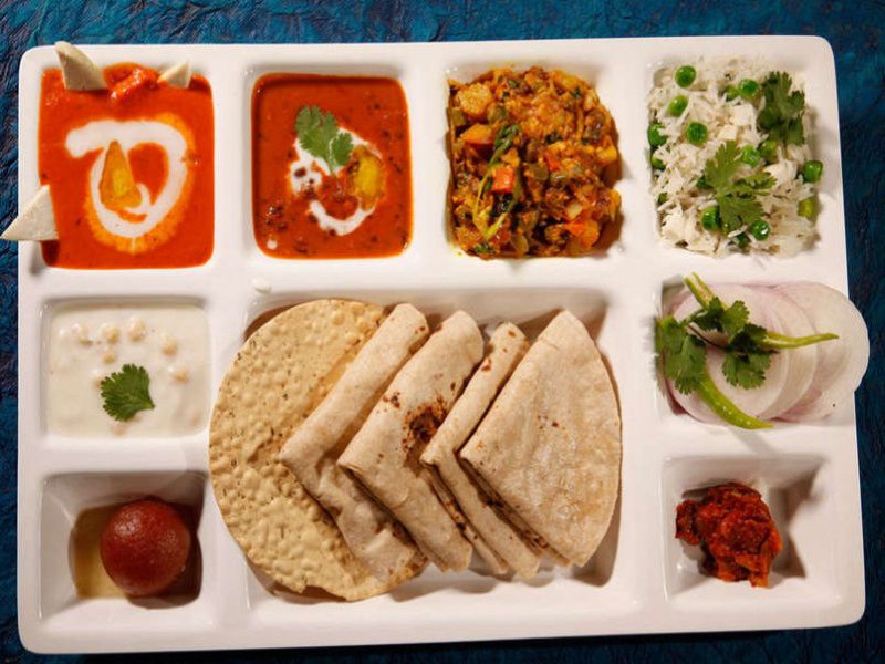 Paneer Executive Thali With Gulab Jamun
