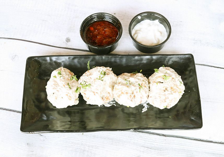 Veg Afghani Momos [8pcs]