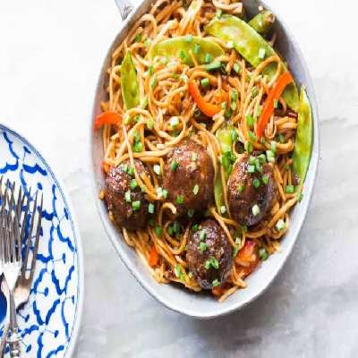 Veg Noodle Combo With Soft Drink[200ml]