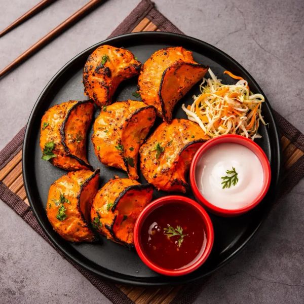 Tandoori Momos [Veg] [6 Pcs]