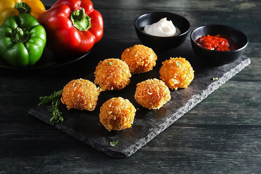 Chicken Kurkure Atta Momos [6 Pcs]