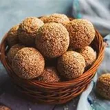 Khoya Til Ladoo