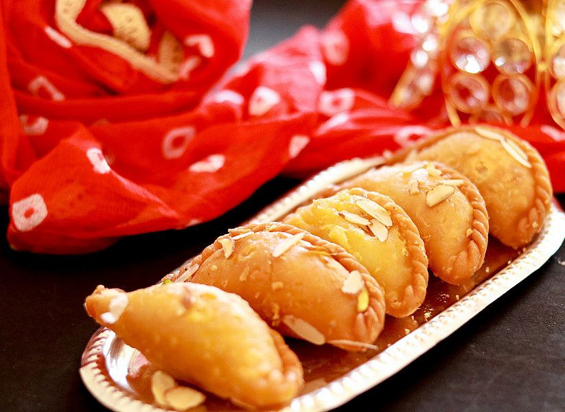 Ghee Mawa  Gujiya