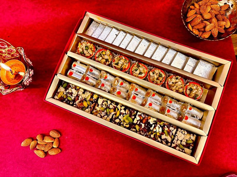 Gift  - Dry Fruit Mix Sweets Box 1 Kg