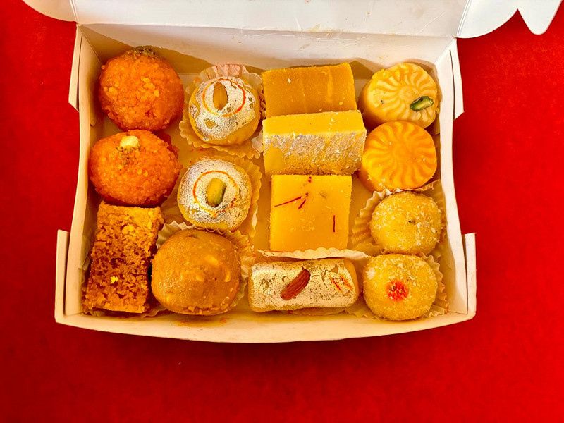 Mix Sweet Khoya And Ghee  Box