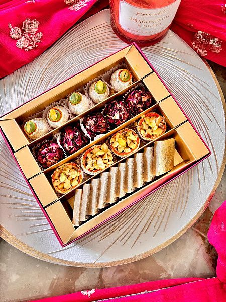 Gifting Dry Fruit  Mix Sweet  Boxes 500gm