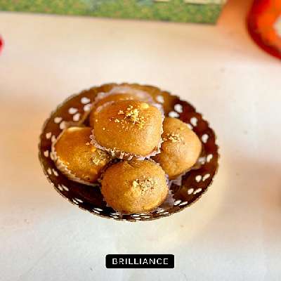 Ghee Atta Ladoo