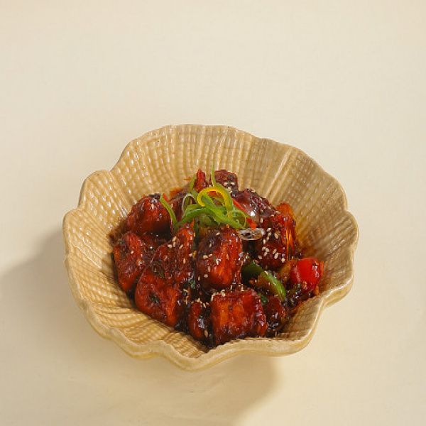 Chilli Garlic Oyster Paneer (320 Gms)