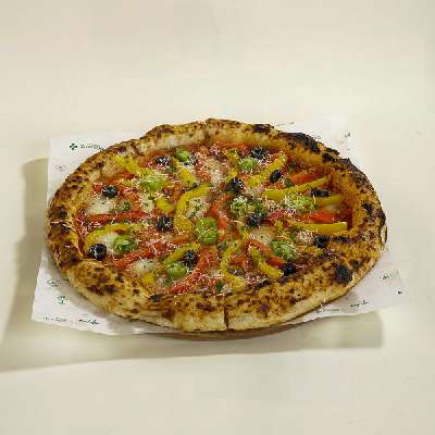 Peppers And Olives Neapolitan Pizza
