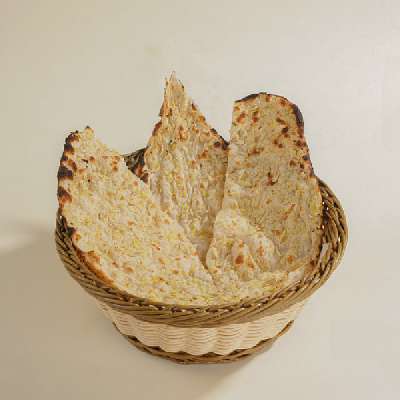 Garlic Naan (100 Gms)