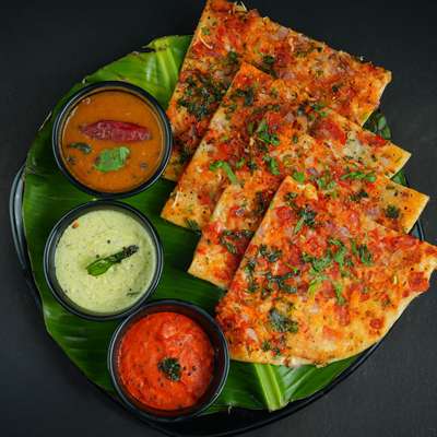 Ghee Tomato Uttapam